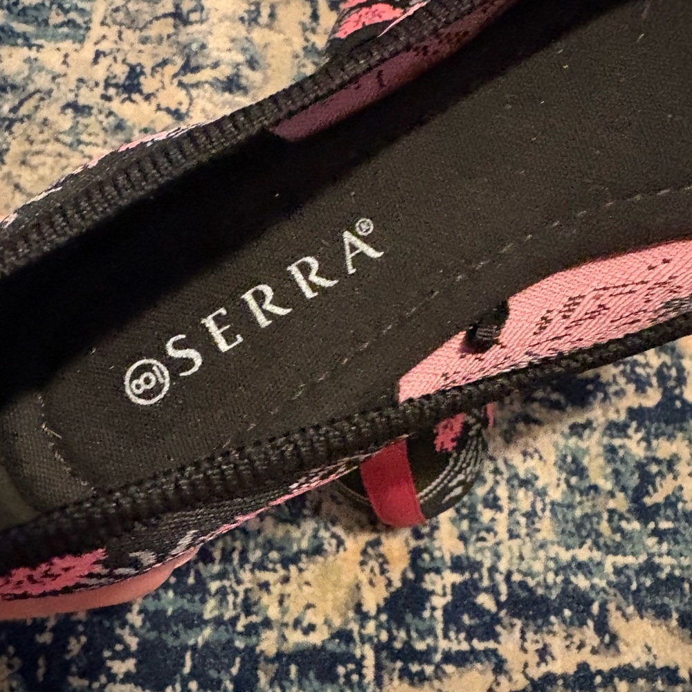 Serra Women's Floral Black and Pink Flats - Picture 3 of 6